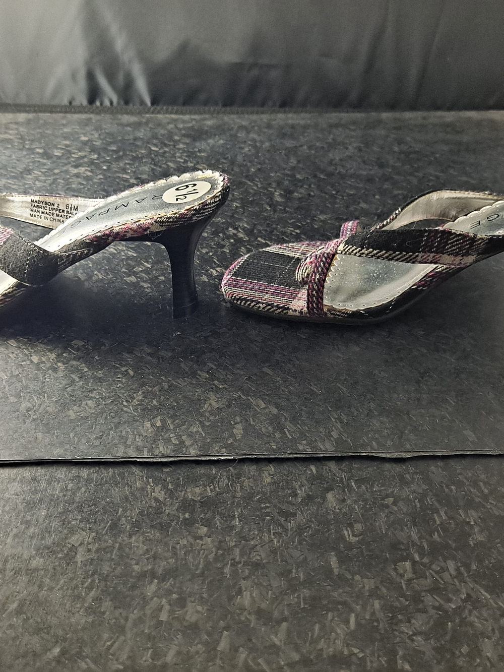 VINTAGE Y2K Rampage Women’s Black Plaid Slip-On Heels - Size 6.5 - Picture 6 of 11